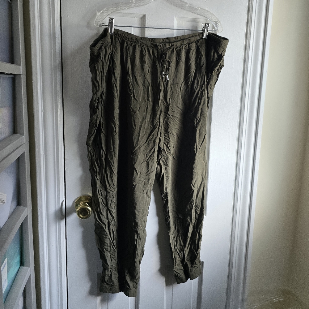 HM Green Pants